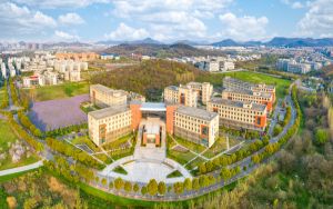 贵州557分考生都可以填报哪些大学？ 2024年录取最低分557的大学