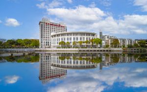 辽宁高考多少分报考山东药品食品职业学院？2024年历史类投档线316分 物理类投档线393分